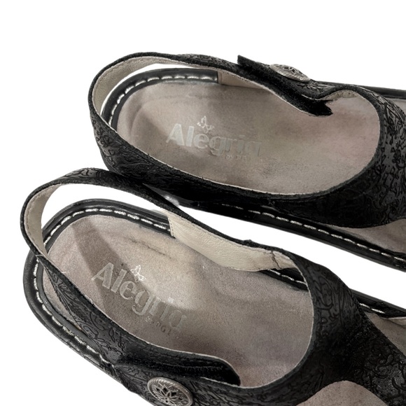 Algeria | Kerri Sandal - Picture 5 of 8